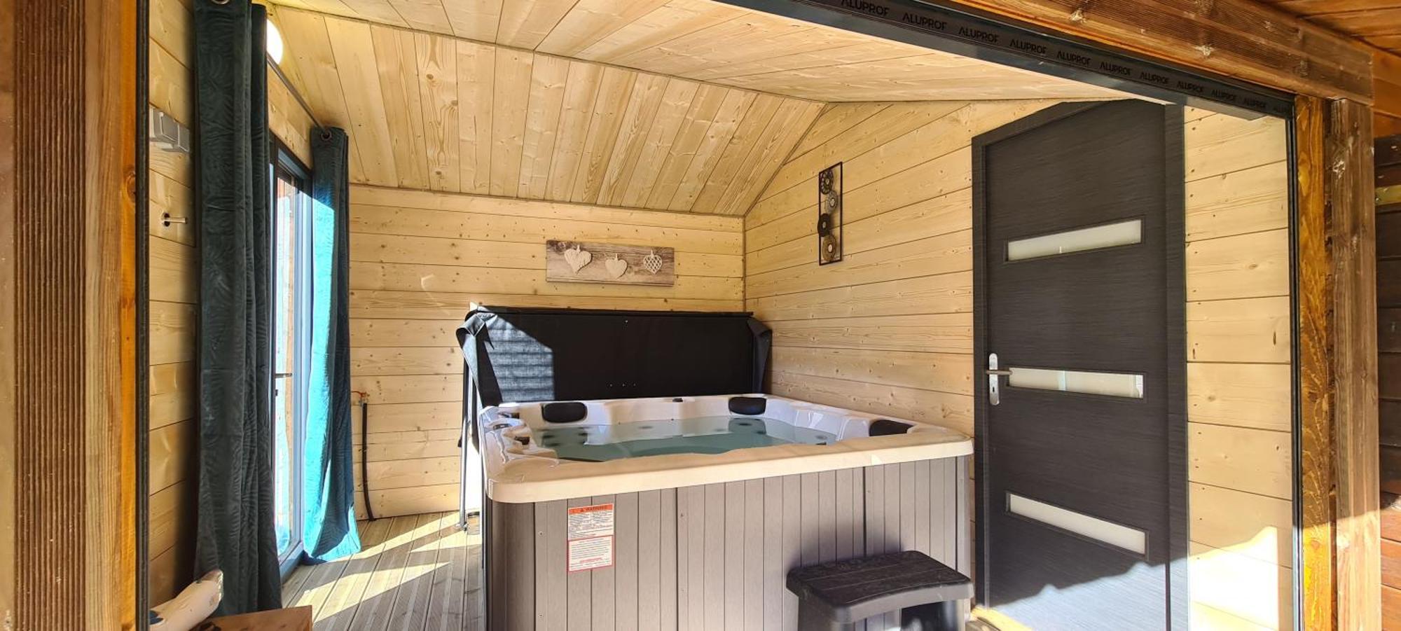 Chalet Chaleureux A Avec Jacuzzi Et Vue Sur La Montagne *